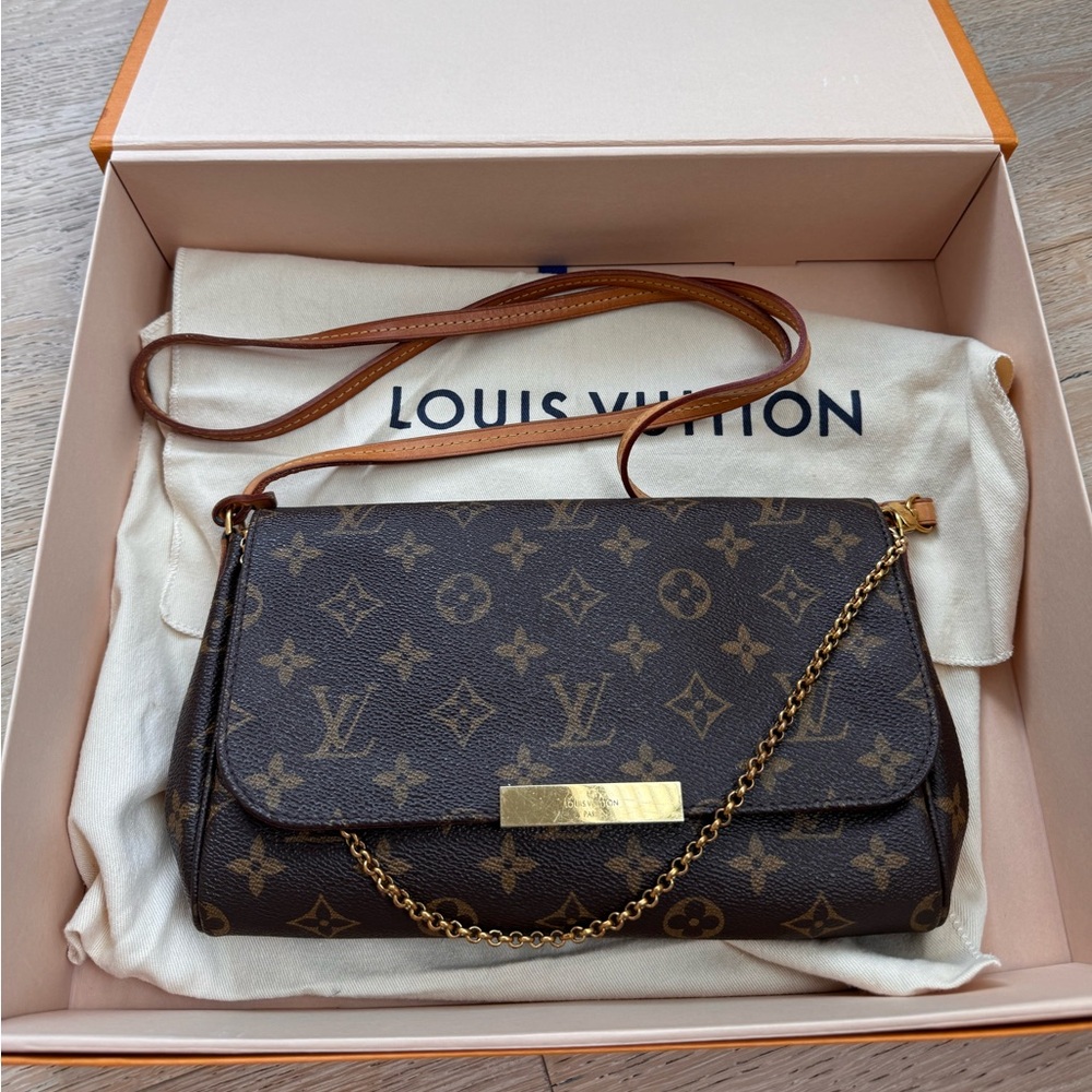 Authentic Louis Vuitton Monogram Favorite MM.